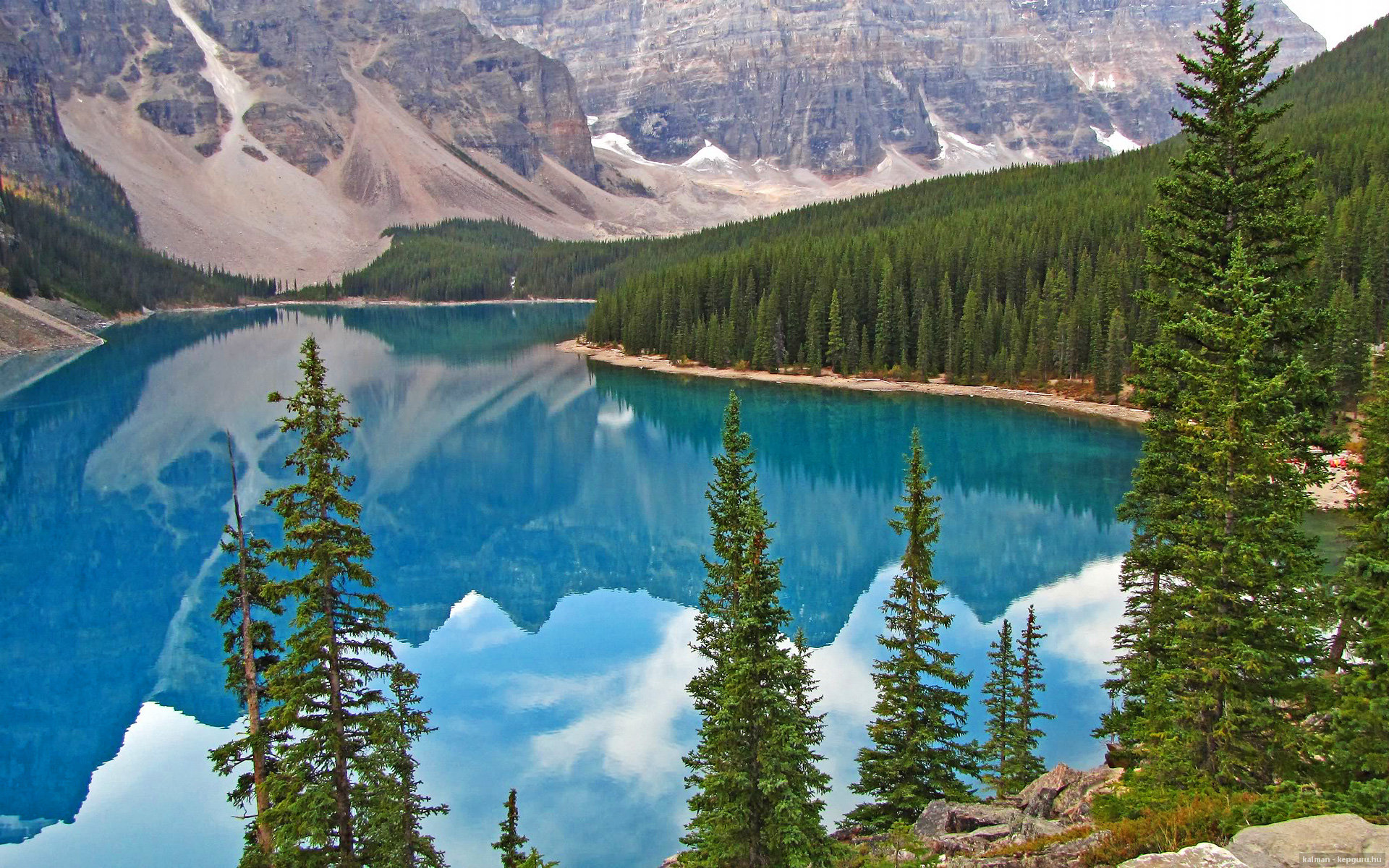 绿茵双城记，尤文轻取东瀛显底蕴，维尼修斯焦点战破茧成王