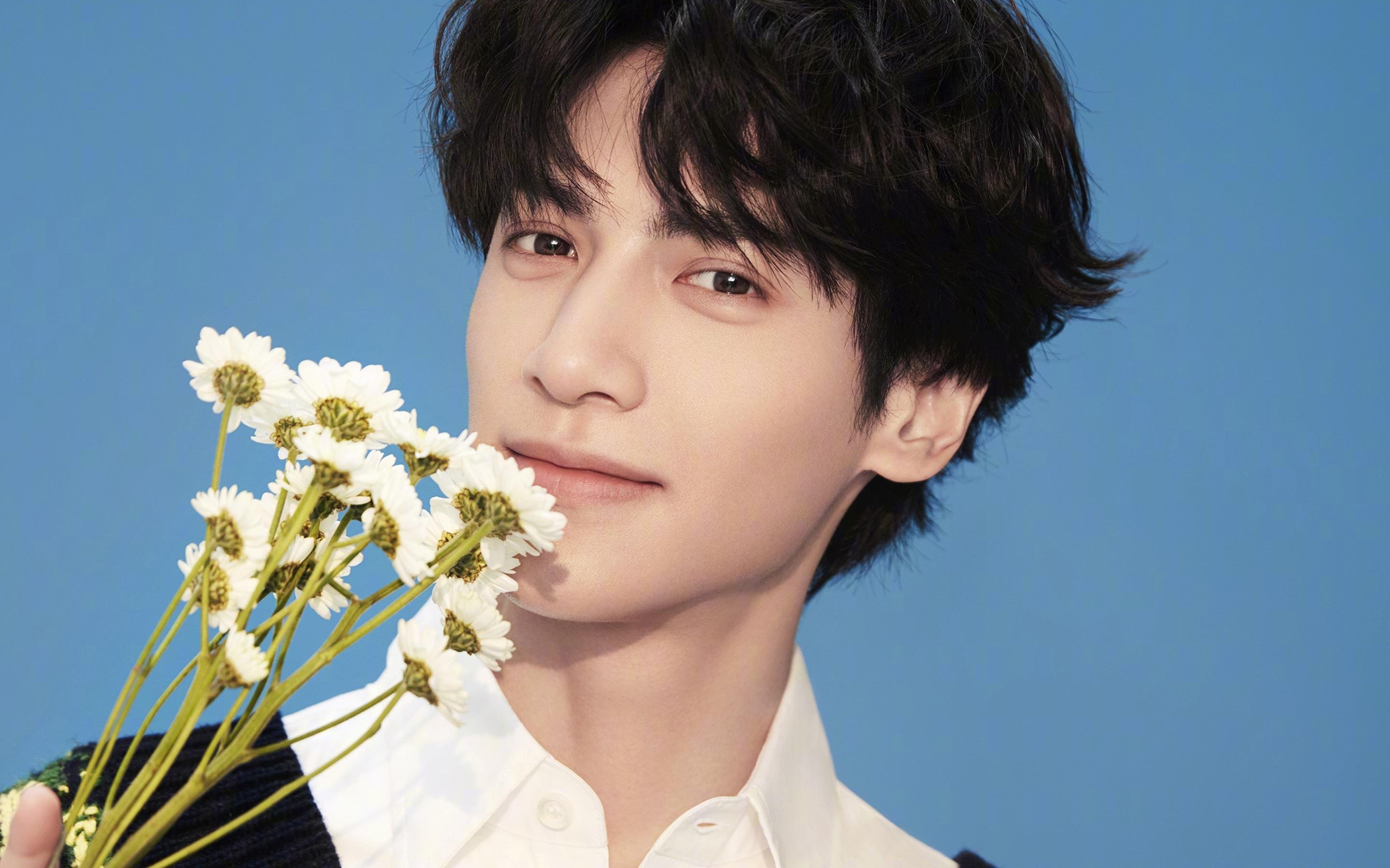 生死战与街道赛，委内瑞拉的足球奇迹与伊萨克的赛道统治