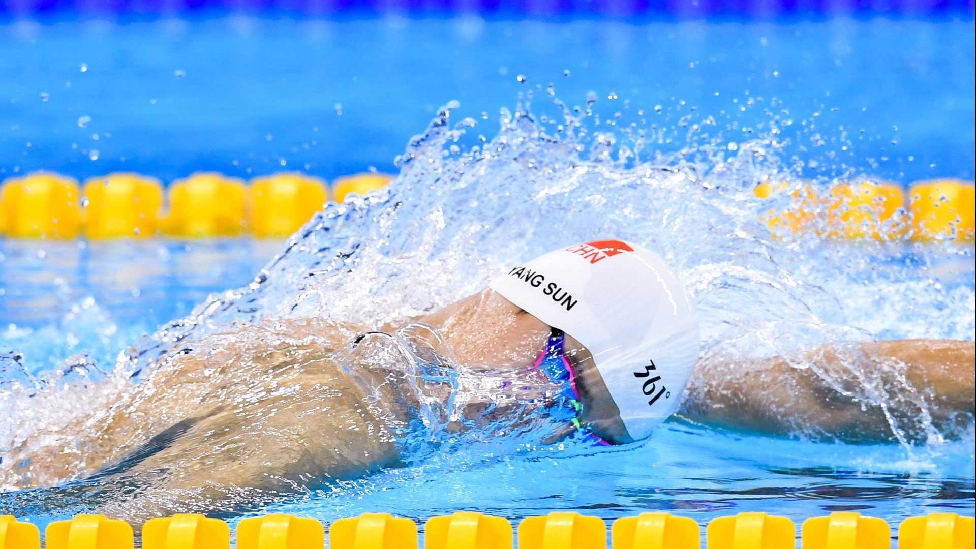 世界排名争夺战焦点战，吉林队关键战突围公牛